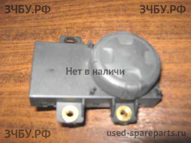 Audi A8 (2) [D3,4E] Кнопка регулировки сиденья
