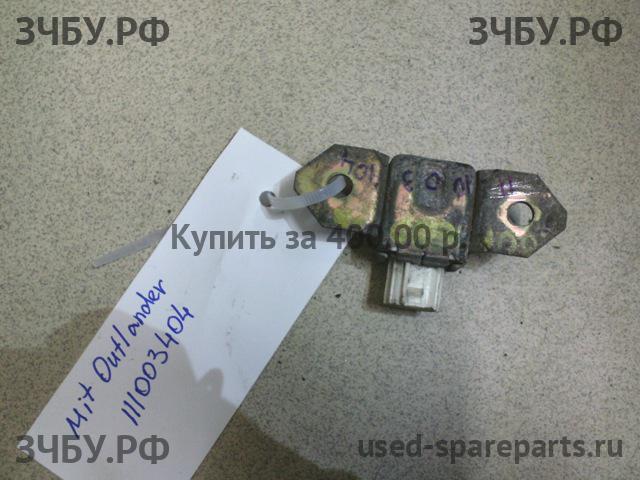 Mitsubishi Outlander 1 (CU) Датчик удара AIR BAG (SRS)