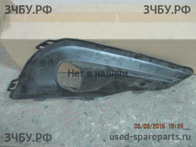 Citroen C4 (2) Рамка противотуманной фары правой