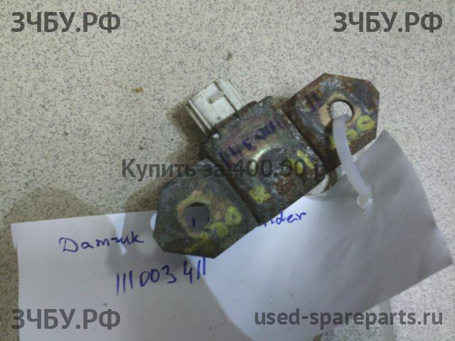 Mitsubishi Outlander 1 (CU) Датчик удара AIR BAG (SRS)