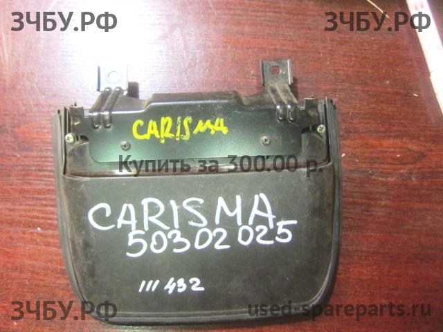 Mitsubishi Carisma (DA) Фонарь задний (стоп сигнал)