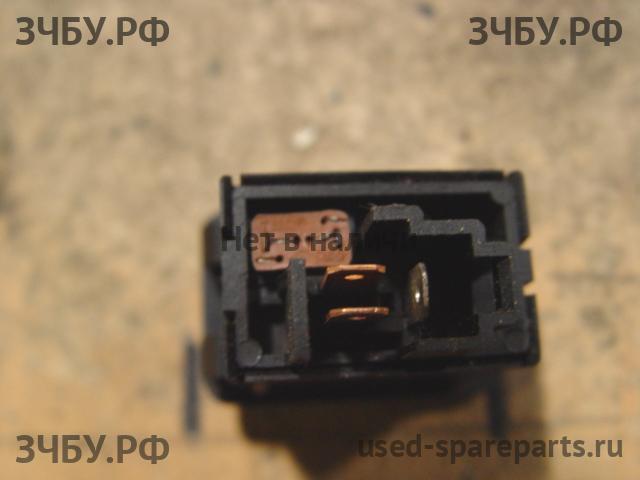 Mitsubishi Pajero/Montero 2 Кнопка