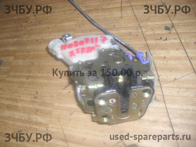 Nissan X-Trail 1 (T30) Замок двери задней правой