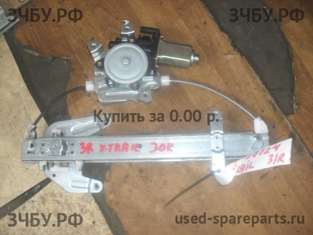 Nissan X-Trail 1 (T30) Стеклоподъёмник электрический задний правый