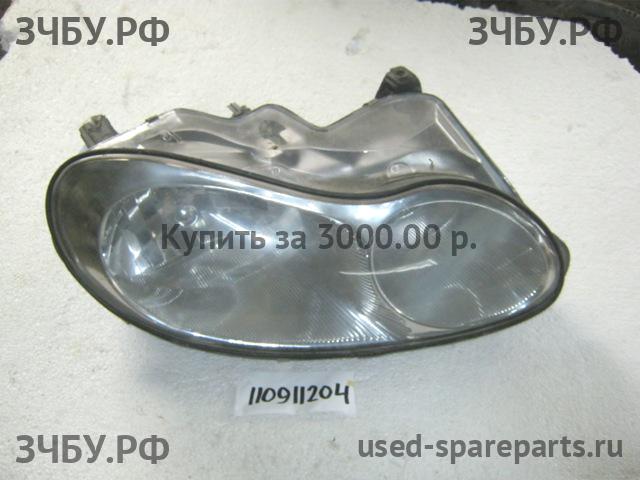 Chrysler Concorde 2 Фара правая
