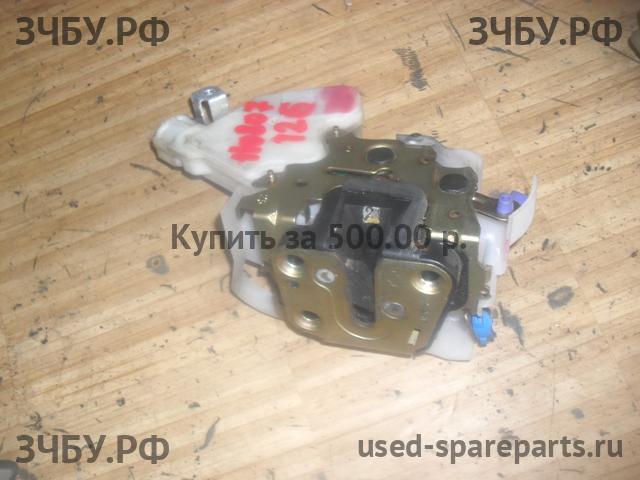 Nissan X-Trail 1 (T30) Замок двери передней правой