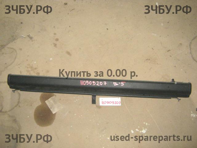 Volkswagen Passat B5 Шторка багажника