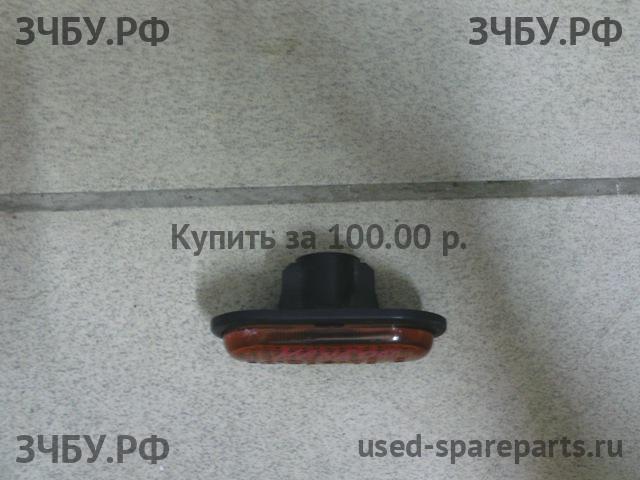 Renault Kangoo 1 (рестайлинг) Указатель поворота в крыло (повторитель)