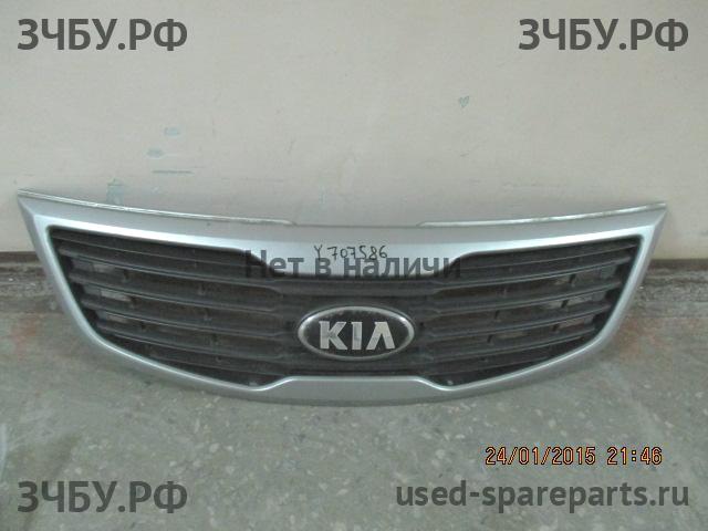 KIA Sportage 3 Решетка радиатора