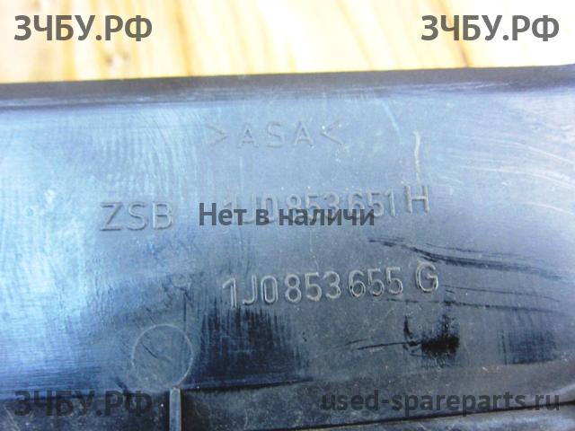 Volkswagen Golf 4 Решетка радиатора