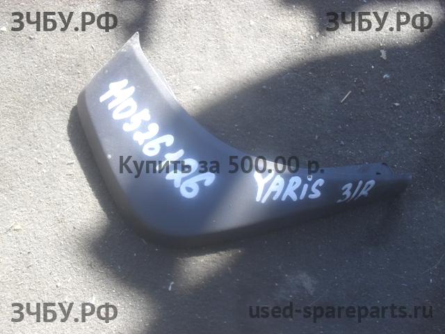 Toyota Vitz 2 Брызговик задний правый