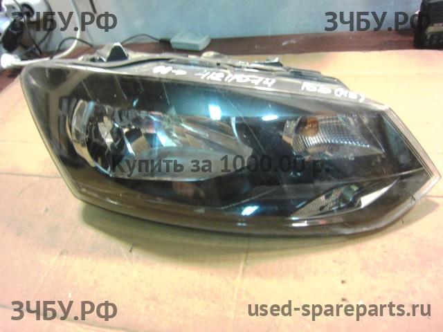 Volkswagen Polo 5 (HB) Фара правая
