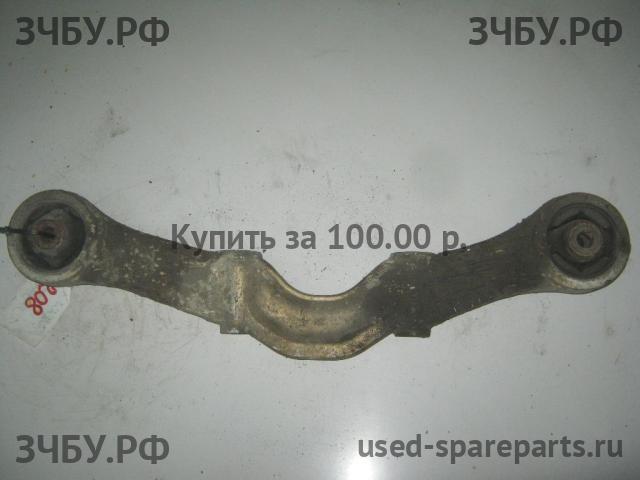 Mitsubishi Pajero/Montero 4 Кронштейн заднего редуктора