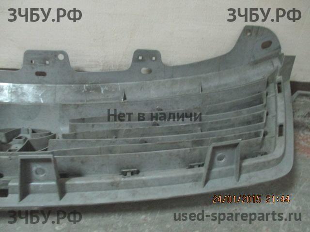 Toyota RAV 4 (3) Решетка радиатора