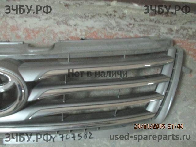 Toyota RAV 4 (3) Решетка радиатора
