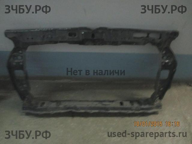 Hyundai Solaris 1 Панель передняя (телевизор)