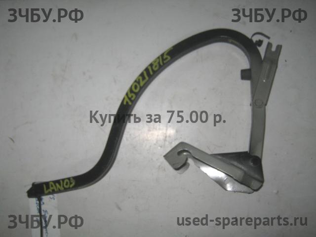 Chevrolet Lanos/Сhance Петля крышки багажника левая