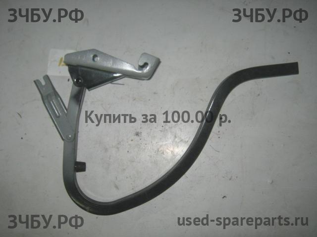 Chevrolet Lanos/Сhance Петля крышки багажника правая