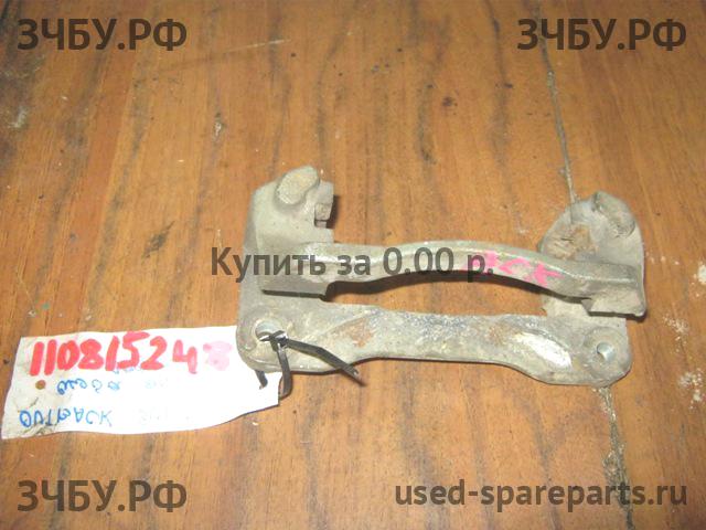 Subaru Legacy Outback 2 (B12) Скоба суппорта заднего