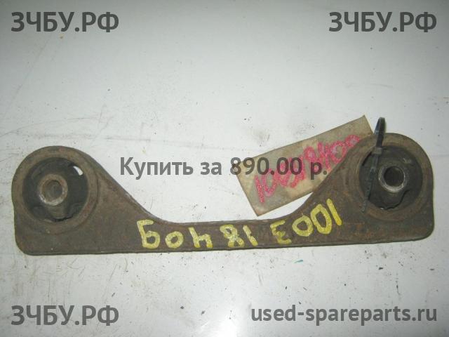 Hyundai Santa Fe 1 (SM) Рычаг задний