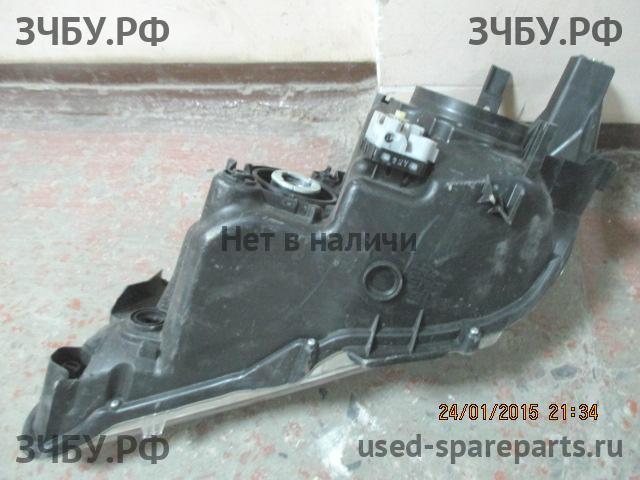 Toyota Camry 7 (V50) Фара правая