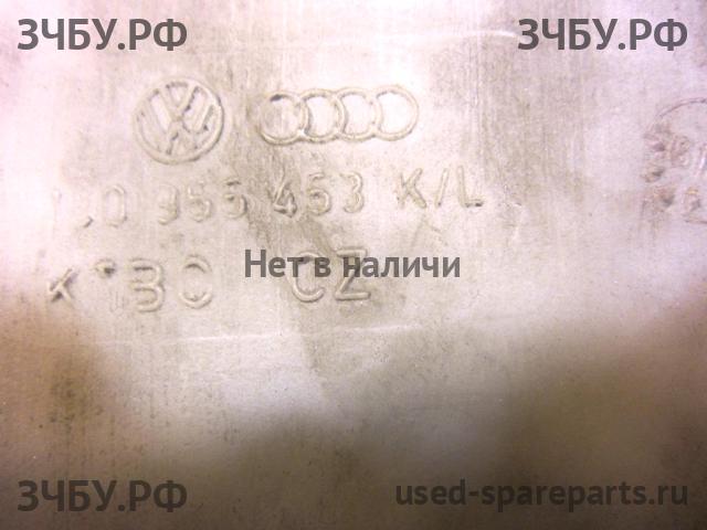 Volkswagen Jetta 4/Bora [1J2] Бачок омывателя лобового стекла