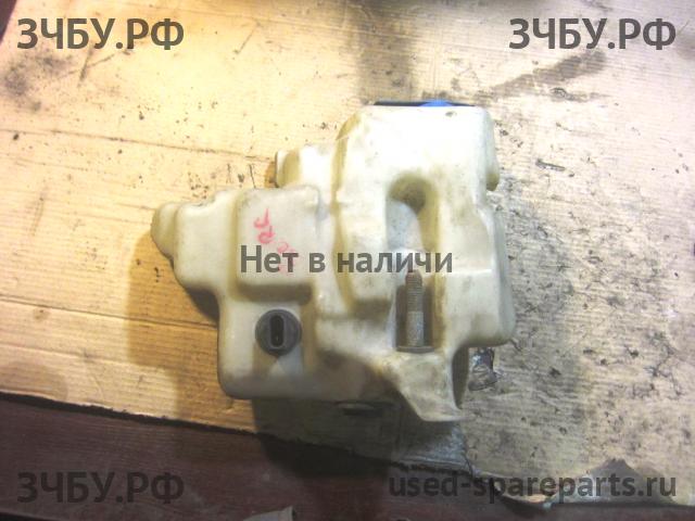 Volkswagen Jetta 4/Bora [1J2] Бачок омывателя лобового стекла