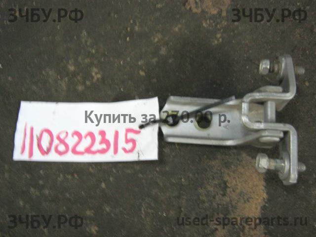 Mitsubishi Lancer Cedia [CS] Петля двери задней правой