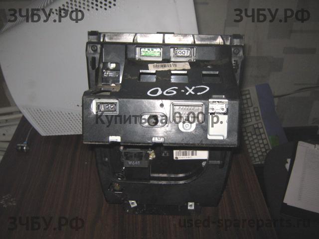 Volvo XC-90 (1) Магнитола