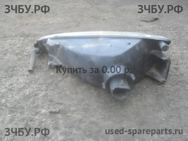 Chrysler Eagle Vision ПТФ правая