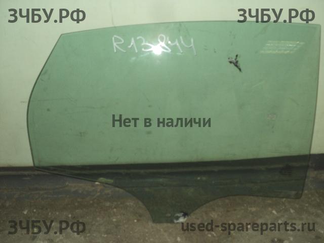 Ford Focus 3 Стекло двери задней правой