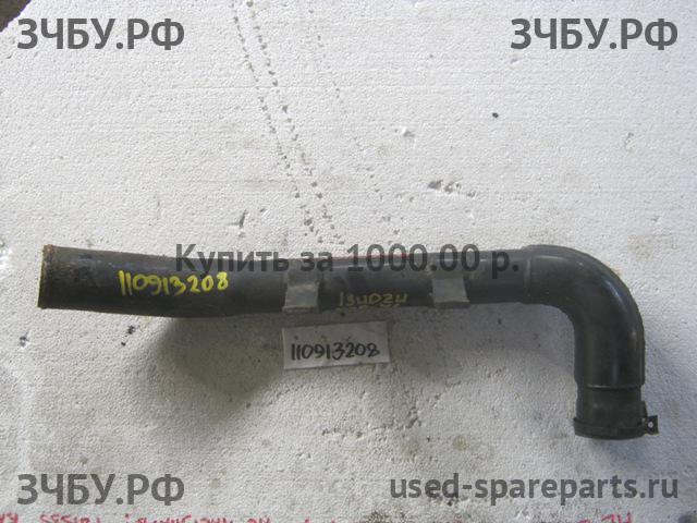 Isuzu NQR 71P Патрубок