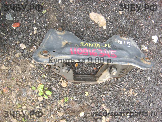 Hyundai Santa Fe 1 (SM) Балка задняя поперечная
