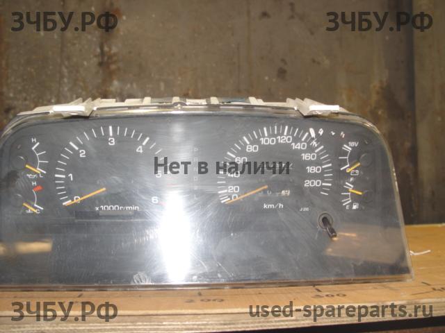 Toyota Land Cruiser 80 Панель приборов