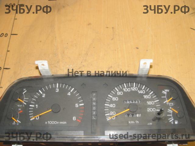 Toyota Land Cruiser 80 Панель приборов