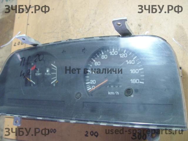 Toyota Land Cruiser 80 Панель приборов