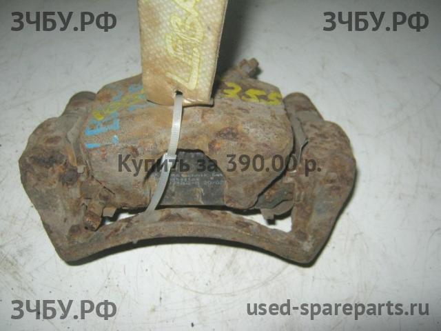 Subaru Legacy 1 (B10) Суппорт задний правый (в сборе со скобой)