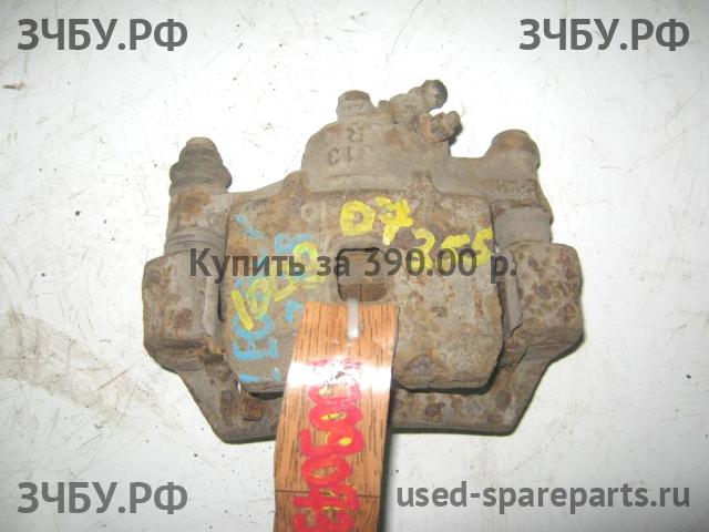 Subaru Legacy 1 (B10) Суппорт задний правый (в сборе со скобой)