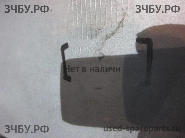 Volkswagen Polo 5 (HB) Бампер передний