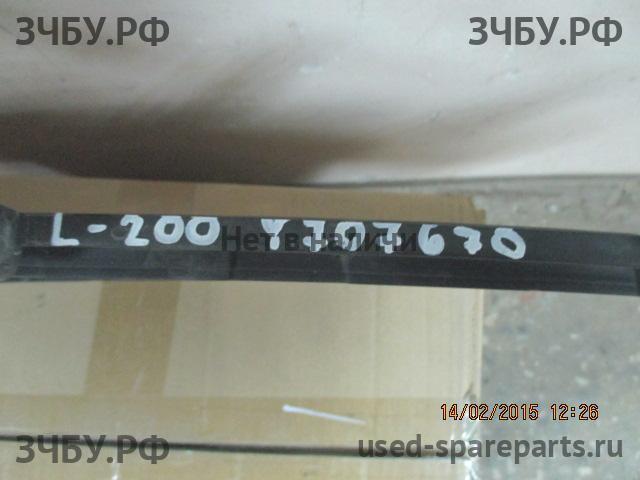 Mitsubishi L200 (4)[KB] Решетка в бампер