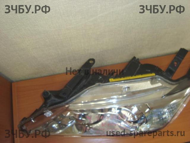 Toyota Camry 7 (V50) Фара левая
