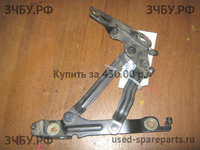 Mazda 3 [BK] Петля двери багажника