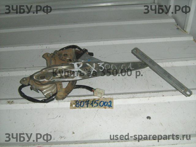 Lexus RX (1) 300 Стеклоподъёмник электрический задний правый