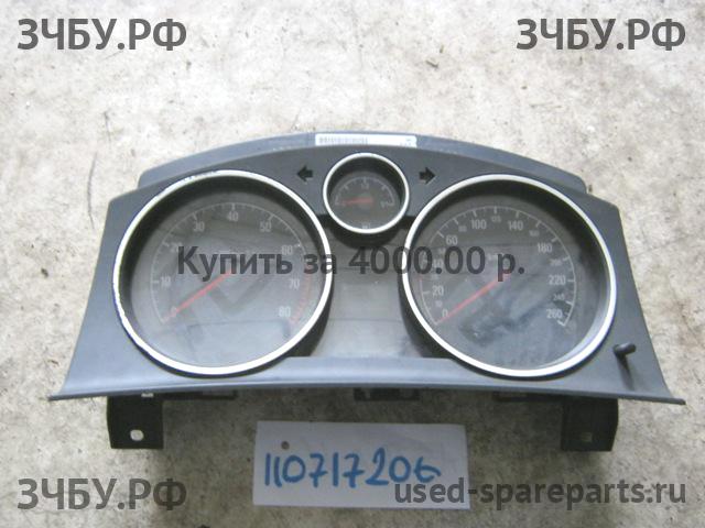 Opel Astra H Панель приборов