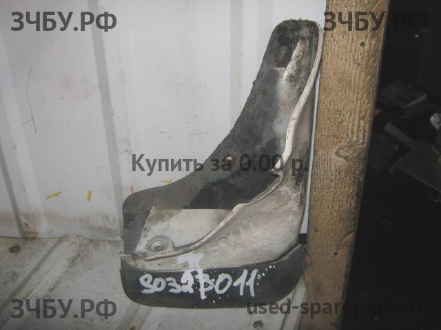 Toyota Corona EXIV Брызговик передний правый