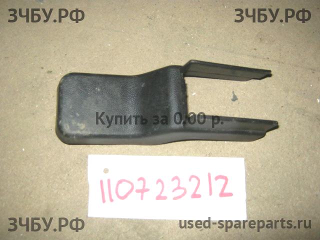 Mazda 3 [BK] Пластик салона