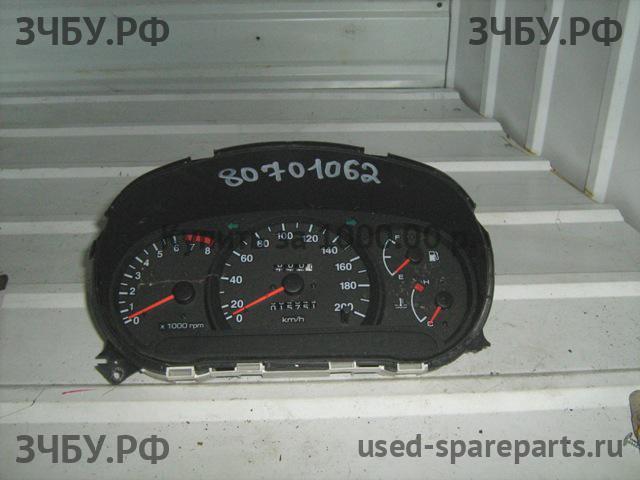 Hyundai Accent 2 Панель приборов