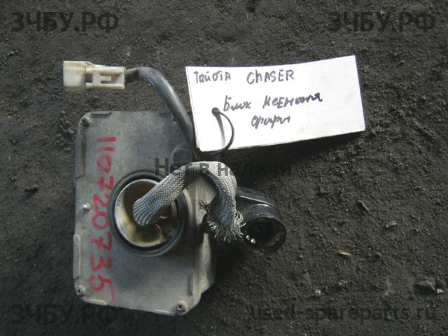 Toyota Chaser 6 (ZX 100) Блок розжига ксенона (блок ксеноновой лампы)
