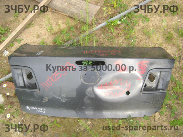Mazda 3 [BK] Крышка багажника