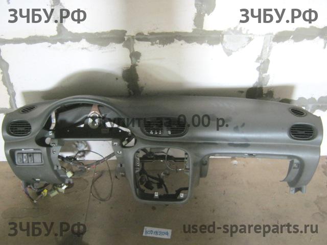 Hyundai Accent 2 Торпедо